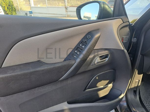 Citroën C4 Picasso · Ano 2013