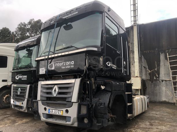 Renault Magnum 4x2 · Ano 2010