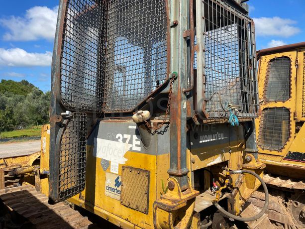 Bulldozer Komatsu D37E