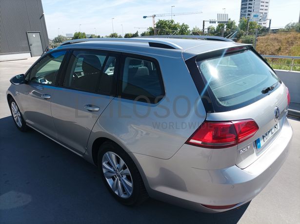 Volkswagen Golf Variant 1.6 TDI Bluemotion · Ano 2015