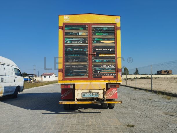 Viatura marca Mitsubishi Fuso