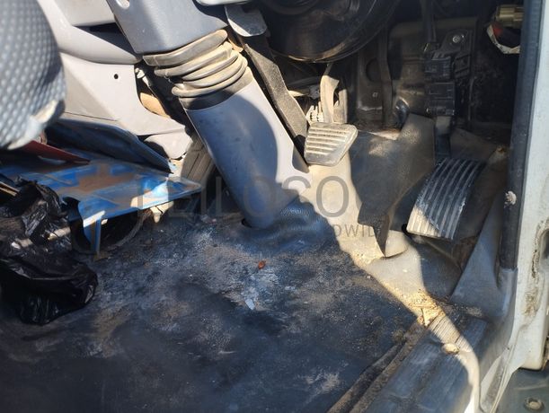 Viatura marca Mitsubishi Canter