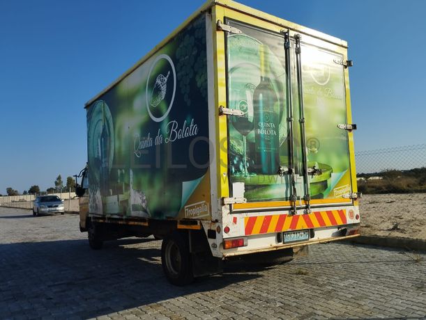 Viatura marca Mitsubishi Canter