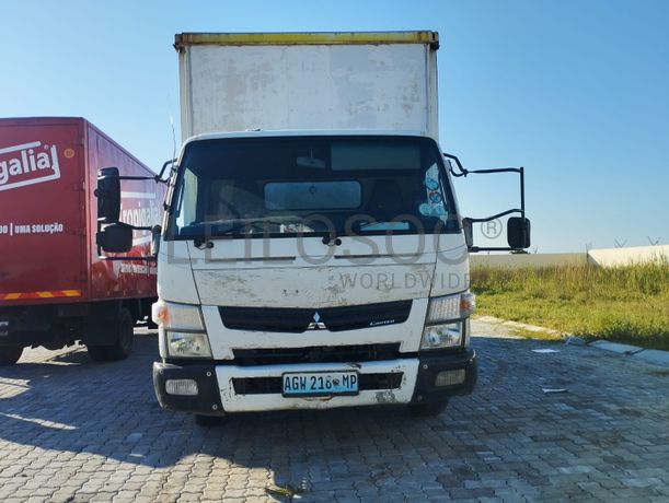 Viatura marca Mitsubishi Fuso
