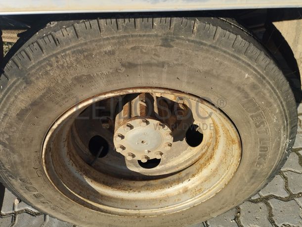 Viatura marca Toyota Dutro