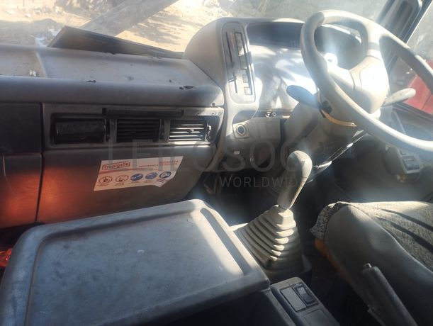 Viatura marca Toyota Hino Rager