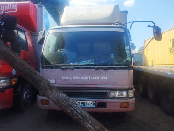 Viatura marca Toyota Hino Rager