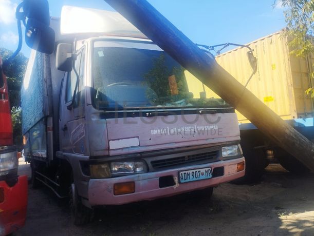 Viatura marca Toyota Hino Rager