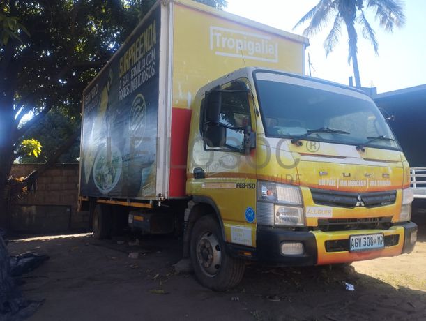 Viatura marca Mitsubishi Fuso