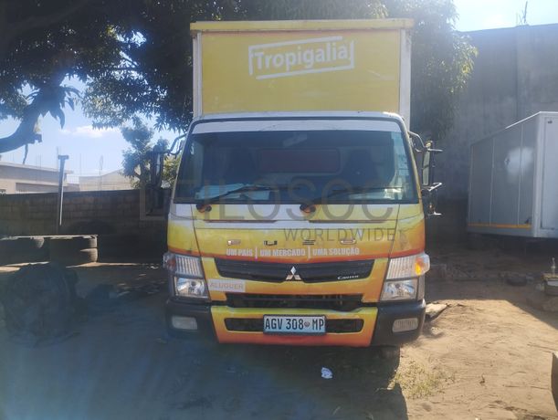 Viatura marca Mitsubishi Fuso