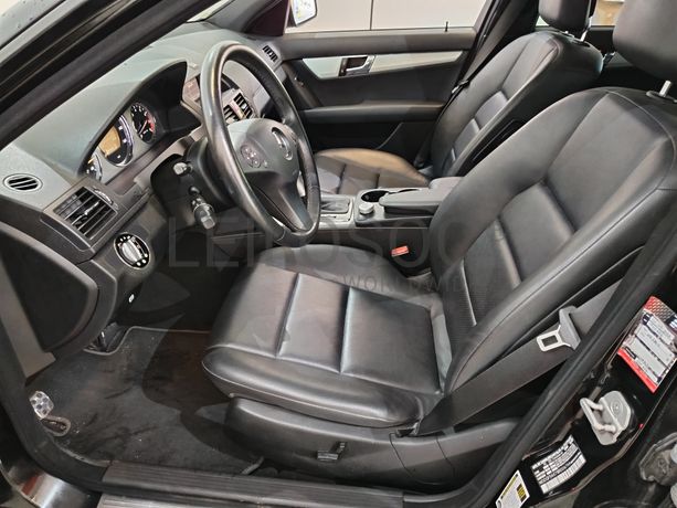 Mercedes-Benz C300 · Ano 2008