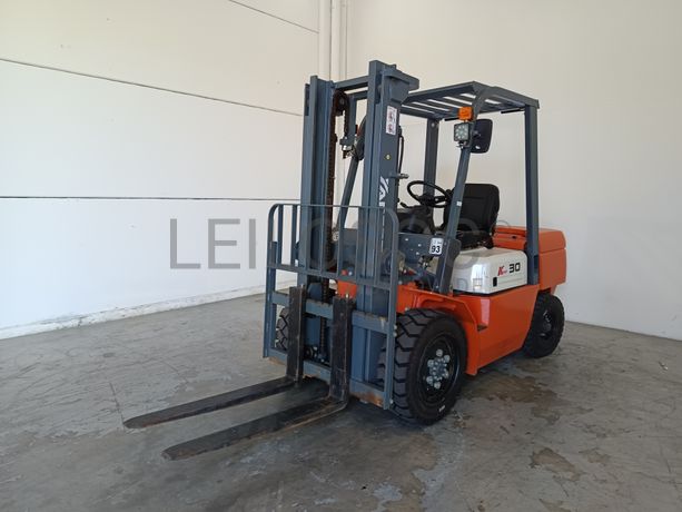 Empilhador Yangft · Ano 2023