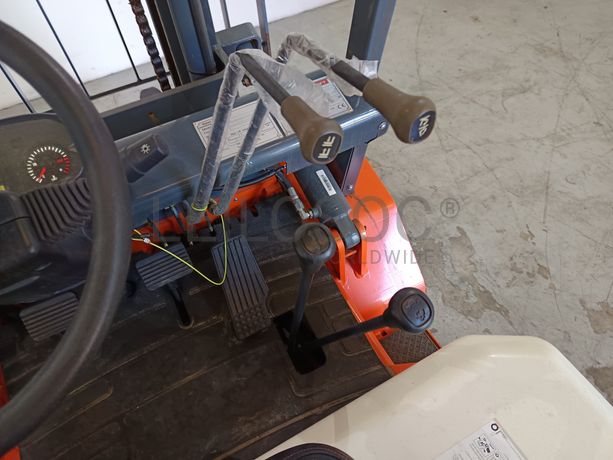 Empilhador Yangft · Ano 2023