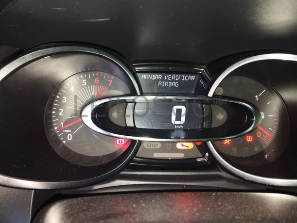 Renault Clio · Ano 2016