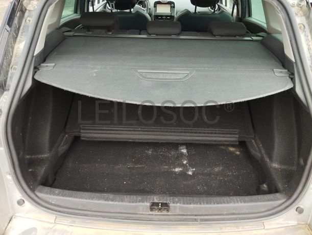 Renault Clio 4 Grantour 1.5 DCI · Ano 2016