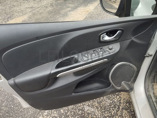 Renault Clio 4 Grantour 1.5 DCI · Ano 2016