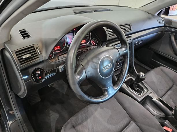 Audi A4 · Ano 2002
