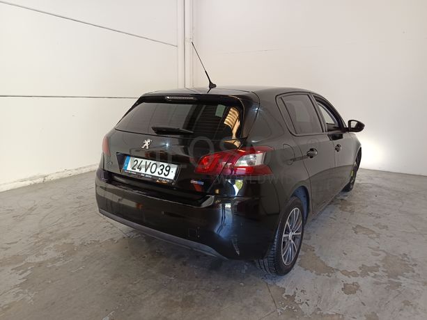 Peugeot 308 · Ano 2015