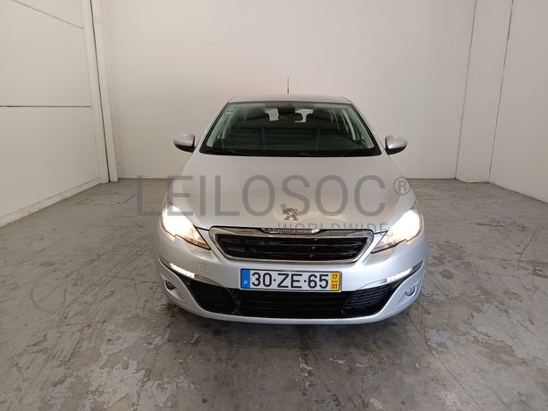 Peugeot 308 · Ano 2017