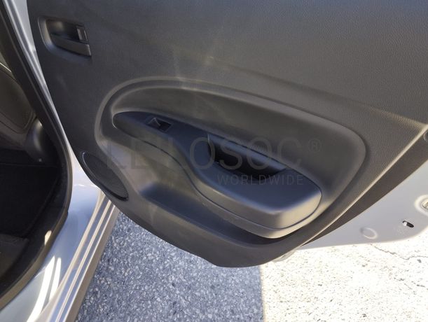 Mitsubishi Space Star · Ano 2014