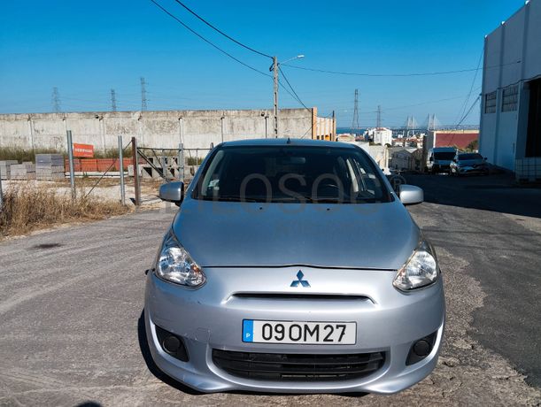 Mitsubishi Space Star · Ano 2014