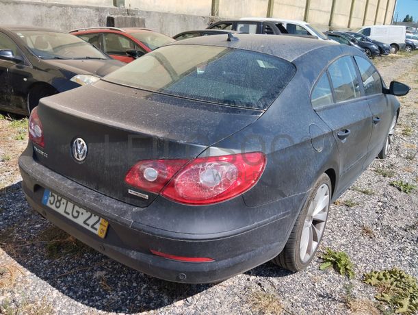 Volkswagen Passat · Ano 2011
