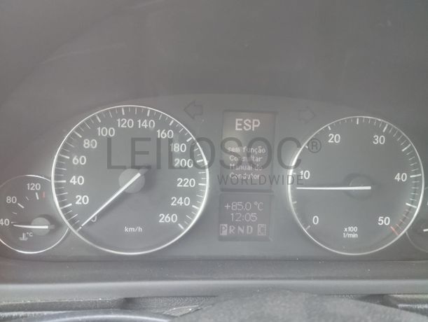Mercedes-Benz C220 CDI · Ano 2007