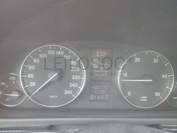 Mercedes-Benz C220 CDI · Ano 2007