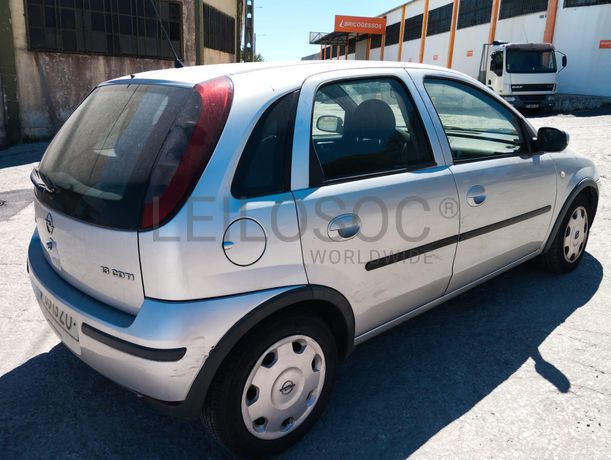 Opel Corsa · Ano 2005