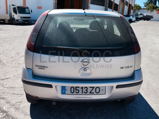 Opel Corsa · Ano 2005