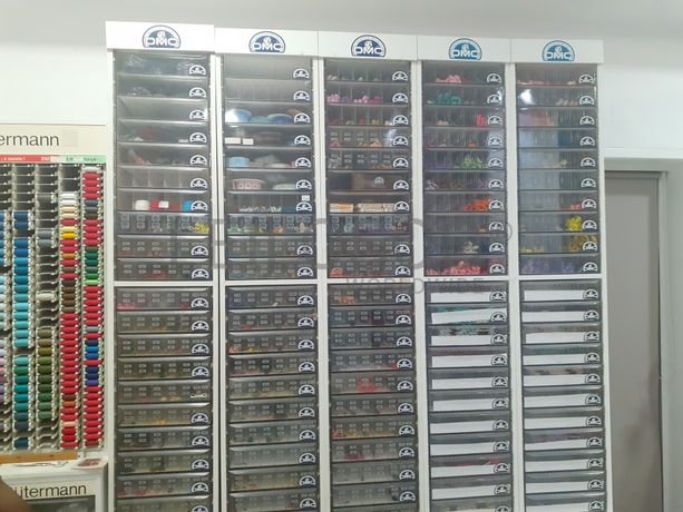 Totalidade · Material de Costura · Artigos de Retrosaria · Mobiliário de Escritório · Expositores