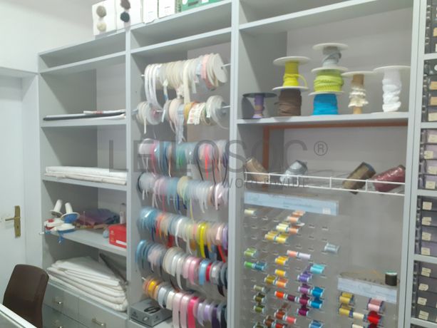 Totalidade · Material de Costura · Artigos de Retrosaria · Mobiliário de Escritório · Expositores