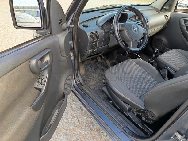 Opel Combo · Ano 2006