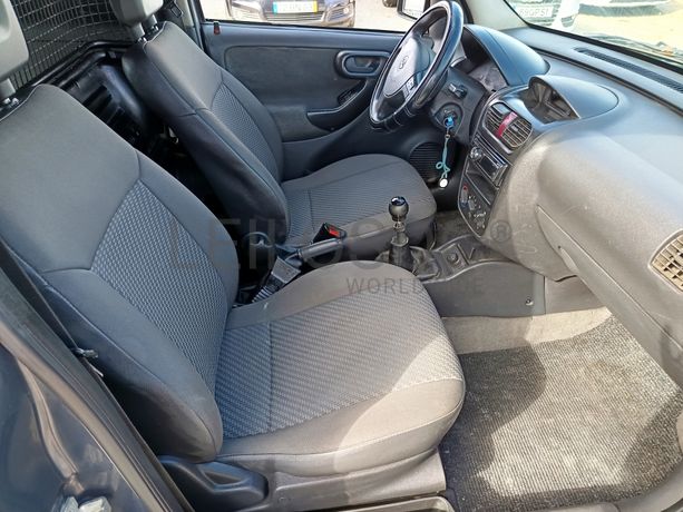 Opel Combo · Ano 2006