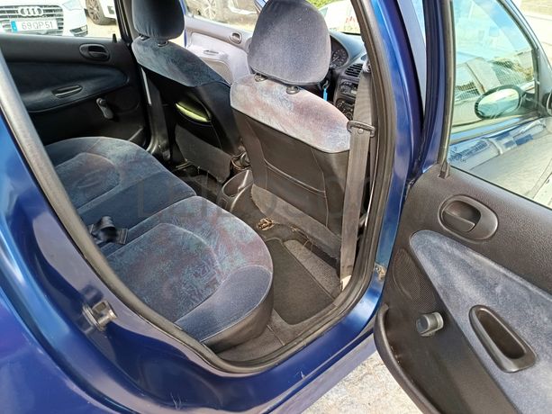 Peugeot 206 · Ano 1999