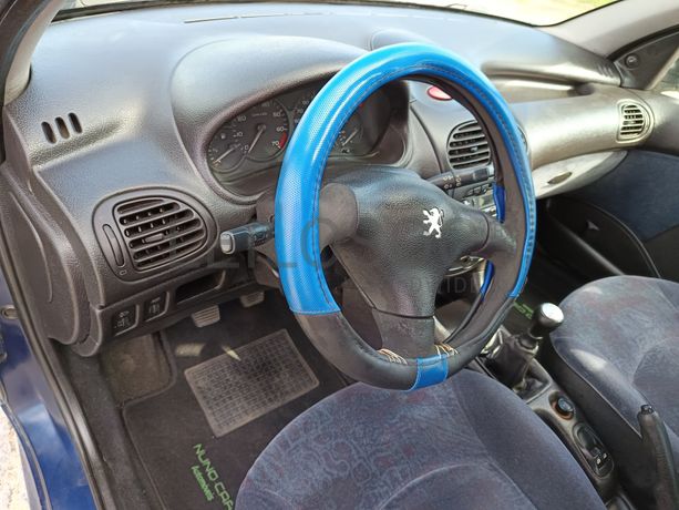 Peugeot 206 · Ano 1999