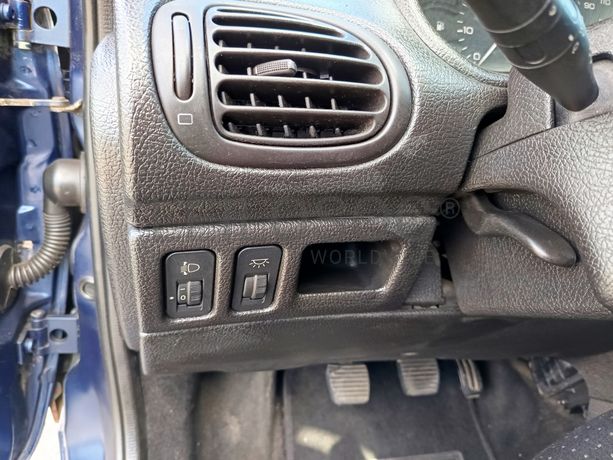 Peugeot 206 · Ano 1999