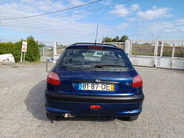 Peugeot 206 · Ano 1999