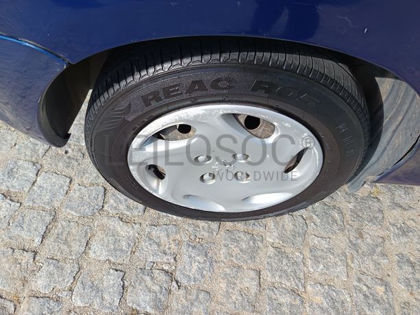Peugeot 206 · Ano 1999