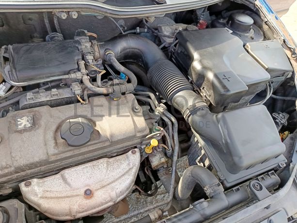 Peugeot 206 · Ano 1999