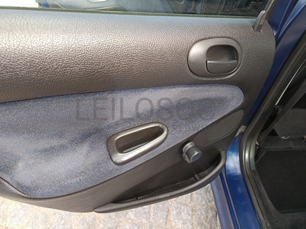 Peugeot 206 · Ano 1999