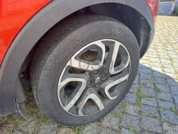 Renault Captur 1.5 DCI · Ano 2015