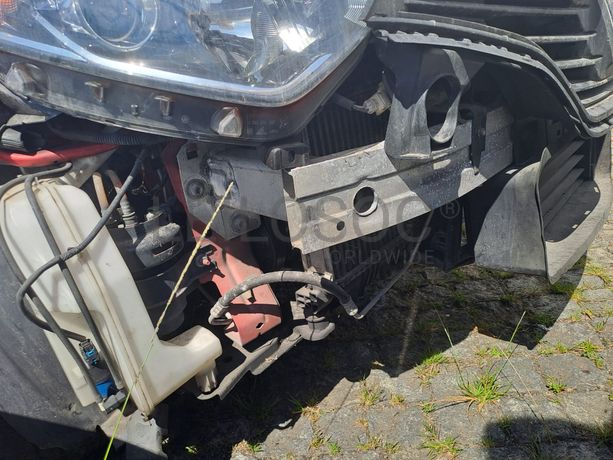 Renault Captur 1.5 DCI · Ano 2015