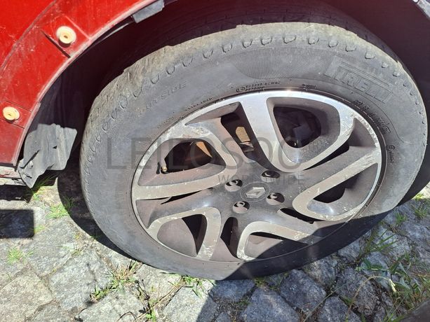 Renault Captur 1.5 DCI · Ano 2015