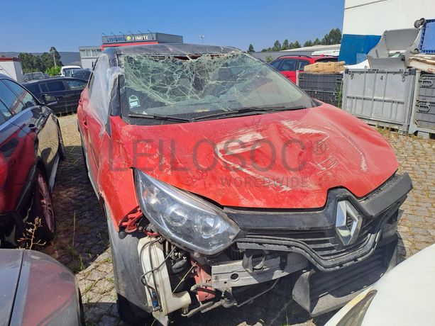 Renault Captur 1.5 DCI · Ano 2015