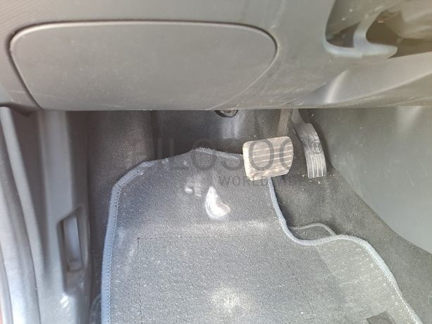 Renault Captur 1.5 DCI · Ano 2015