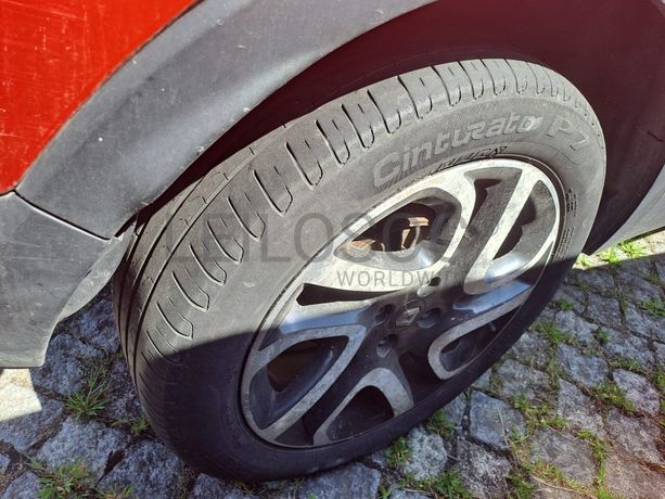 Renault Captur 1.5 DCI · Ano 2015