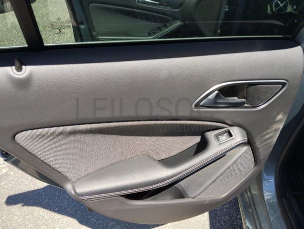 Mercedes-Benz A 180 · Ano 2015