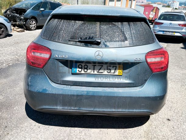 Mercedes-Benz A 180 · Ano 2015