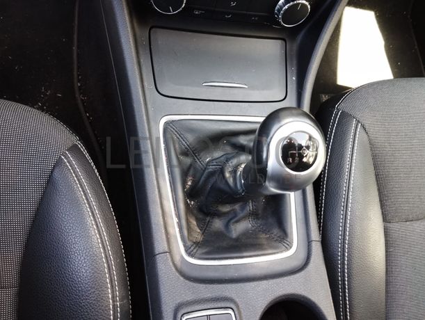 Mercedes-Benz A 180 · Ano 2015